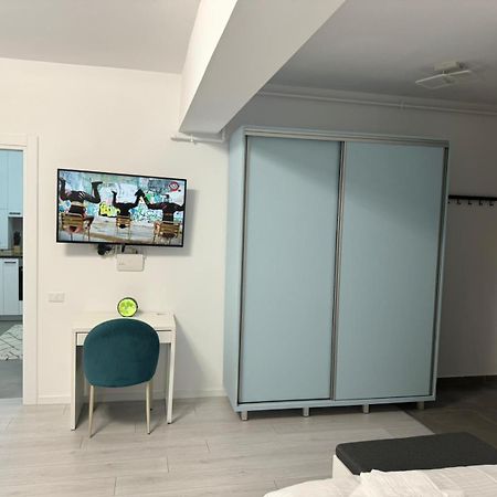 Ferienwohnung The Moon View Bukarest Exterior foto